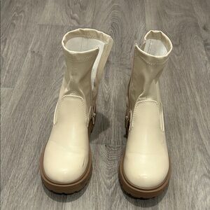 Soda Cream Ankle Boots